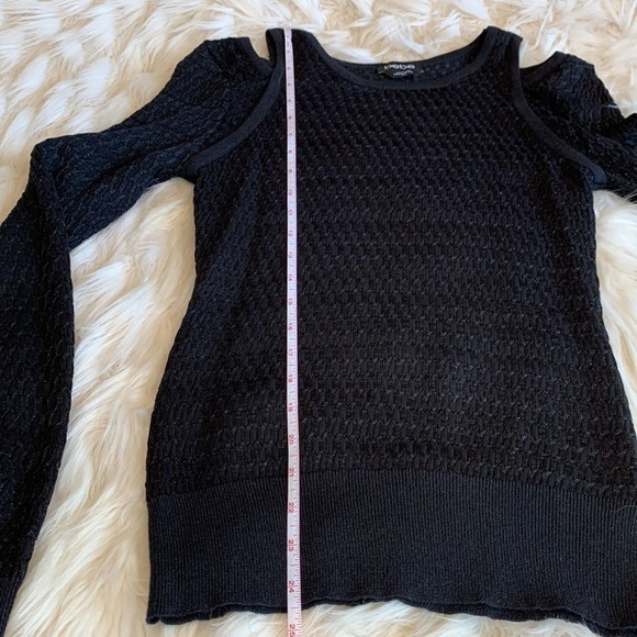 Bebe Black Cut Out Shoulder Long Sleeve Sweater with Silver Metallic Yarn Size M - Picture 7 of 10